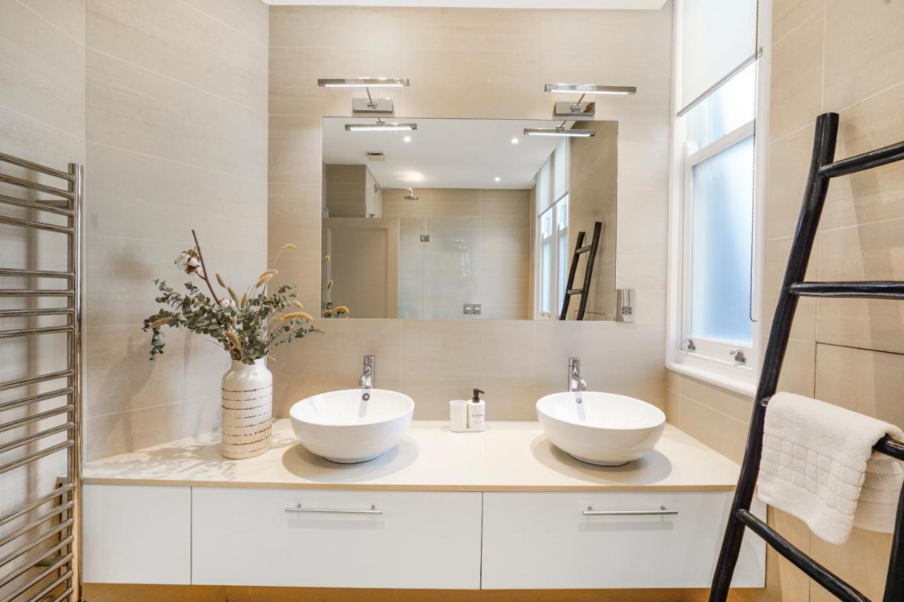 Spacious And Modern 4 Beds Home In Kensington Londres Extérieur photo