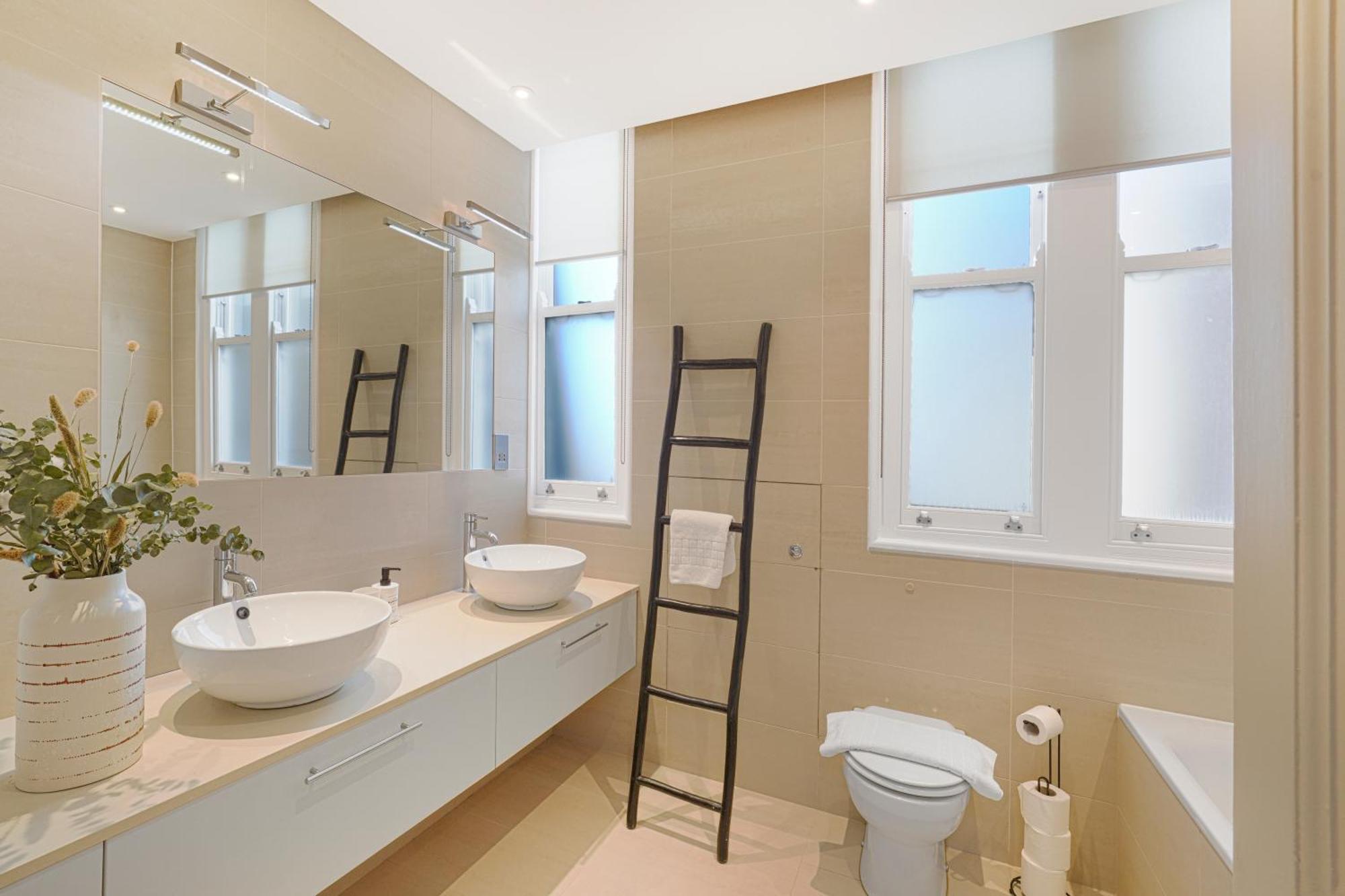 Spacious And Modern 4 Beds Home In Kensington Londres Extérieur photo