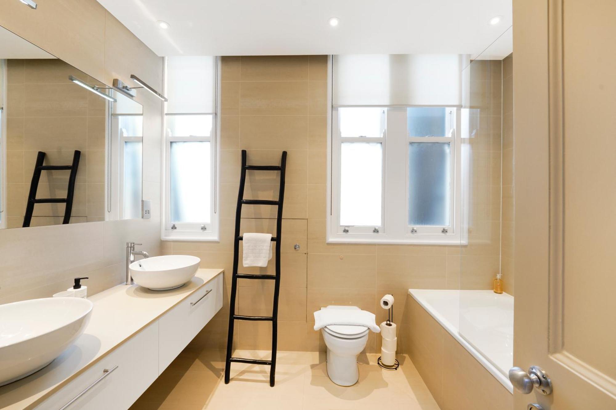 Spacious And Modern 4 Beds Home In Kensington Londres Extérieur photo